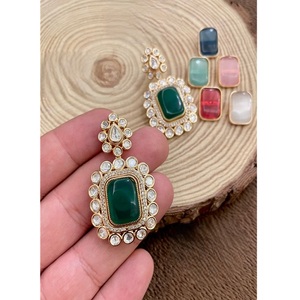 Magníficos Pendientes de Gota de Moissanita Chapados en Oro de Latón de Primera Calidad, Modernos, para Mujeres y Niñas, para Bodas, Fiestas y Eventos Nocturnos - Product Image 1