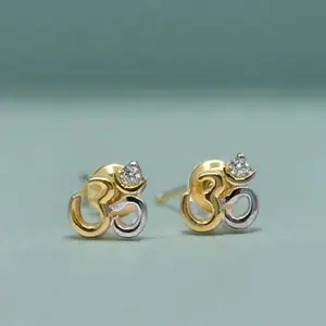 Pendientes de Oro de 22K con Diseño Elegante y Espiritual con Detalles de Diamantes, Joyería para Mujer de Uso Diario - Product Image 3