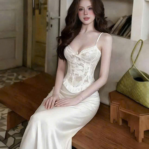 Conjunto de dos piezas de verano para mujer, ropa cómoda, natural, a la moda, lavable, con empaque personalizado, de fabricante vietnamita. - Product Image 1