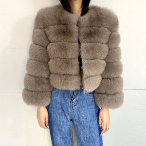 Manteau classique en vraie fourrure pour femmes, veste courte en fourrure de mouton véritable, manteau en fourrure de mouton pour femmes - Product Image 3