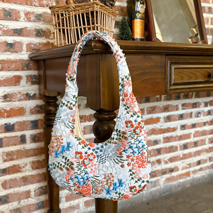 Sac fourre-tout demi-lune indien fait main avec perles et fleurs, sac à bandoulière vintage brodé à fleurs, sac à main diagonal à porter sous le bras - Product Image 4