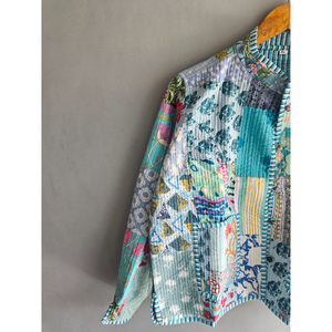 Veste matelassée patchwork réversible, manteau patchwork, vêtement d'extérieur en tricot floral pour femme, cadeau d'hiver pour elle - Product Image 2