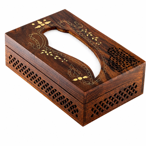 Boîte à mouchoirs en bois faite à la main avec incrustation en laiton, porte-serviettes décoratif pour tables de maison et de bureau |   Distributeur de mouchoirs en bois sculpté - Product Image 1