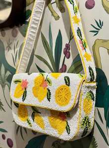 ALI FASHION ART AFA-03 Handmade Glass Beads Embroidery Washable Rectangular Handbag <b>Tulip</b> Flower Design <b>Red</b> Handle Textile Craft - Product Image 3