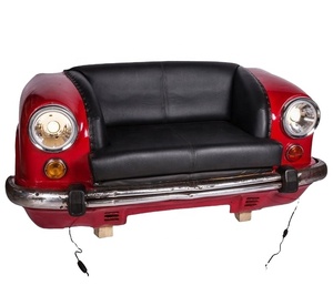 Canapé moderne en forme de capot de voiture rouge avec assise en cuir PU noir, pieds en bois massif, mobilier de salon inspiré de l'automobile rétro, unique - Product Image 1