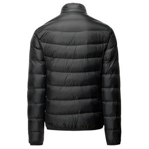 Veste matelassée imperméable à capuche pour homme, streetwear éco-responsable, recyclée, personnalisable, durable, hiver, fabricant - Product Image 2