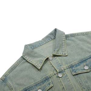 เสื้อแจ็คเก็ตเดนิมสีฟ้าอ่อนแบบคลาสสิกสำหรับผู้ชาย ปกแหลม ปิดด้วยซิป เหมาะสำหรับฤดูหนาว ผลิตจากผ้าฝ้าย 100% เป็นมิตรต่อสิ่งแวดล้อม ระบายอากาศได้ดี - Product Image 2