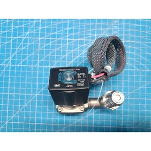 Válvula Solenoide Piloto de 2 Puertos SMC VXZ2230G VXZ2230G-03-5G1-X946 Usada Como Parte del Equipo Legacy Semiconductor - Product Image 6