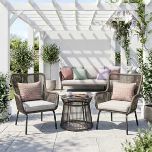 Ensemble de salon de jardin moderne en osier 3 pièces avec coussins amovibles et lavables, structure robuste pour maison de campagne ou chalet - Product Image 1
