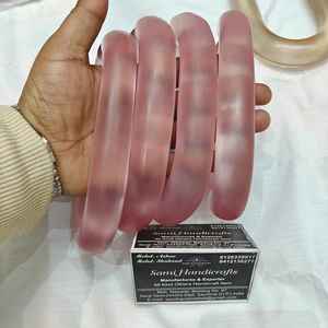 Décoration intérieure : Chaînes en résine personnalisables, très grandes et aux couleurs claires, maillons en résine multicolores de grande taille disponibles. - Product Image 1