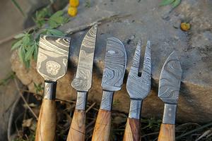 Hand Forged Damascus Steel 5 Pcs Cheese <b>Knife</b> Chef <b>Set</b> Olive Wood Ergonomic Handle OEM ODM Customizable Kitchen Cheese <b>Knives</b> - Product Image 3