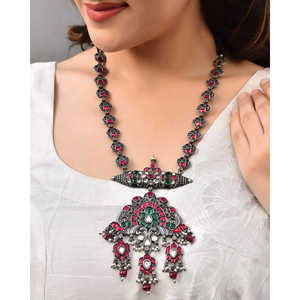 Collar con Colgante de Plata Tribal de Jaipur Meera con Piedras de Colores - Product Image 3