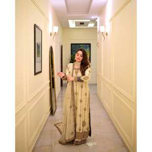 Conjunto de Top y Pantalón Beige LC para Mujer, Hermoso Conjunto para Fiesta con Dupatta - Product Image 5