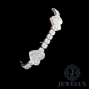 Bracelet tennis élégant et moderne en diamants de qualité supérieure pour femmes, avec pierres étincelantes, au prix d'exportation - Product Image 3