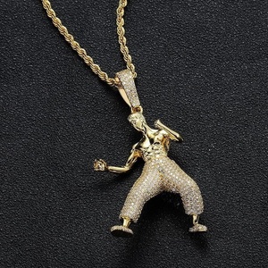 Collier pendentif Maître de Kung Fu Iced Out, micro-pavé CZ, en laiton, bijou hip-hop pour homme - Product Image 2