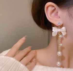 ต่างหูห้อยประดับมุกสีขาวรูปโบว์สไตล์เกาหลี ดีไซน์หรูหรา สำหรับผู้หญิง ราคาส่งถูก - Product Image 3