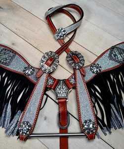 Ensemble de têtière et de collier de poitrail en cuir pour cheval western |   Équipement équestre fait main pour le rodéo et la ferme, avec franges colorées et motif tournesol - Product Image 5