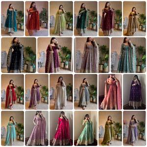 ชุดเดรส Anarkali สีชมพูผ้าไหมปักลายทอง ความยาวปกติ สำหรับงานแต่งงานและงานเลี้ยงแบบดั้งเดิมสำหรับผู้หญิง สามารถใส่ได้สองด้าน ยืดหยุ่นได้ - Product Image 2