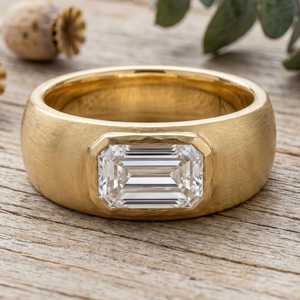 Bague Chevalière en Or Massif 10K 14K 18K avec Diamant de Laboratoire Taille Émeraude 1ct Certifié IGI, Couleur E-F, Cadeau de Mariage - Product Image 3