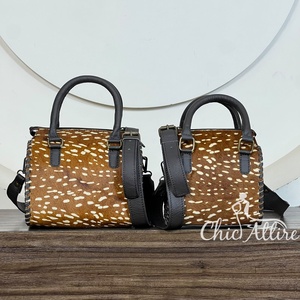 Bolsos de Viaje Vintage de Cuero Genuino con Estampado de Ciervo Estilo Western, Bolsos Cruzados de Moda Boutique Western, Bolso de Mano Unisex para Fin de Semana - Product Image 1