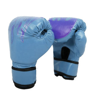 Gants de boxe en cuir PU noir avec sangle de poignet réglable, imprimé flamme violette, fermeture auto-agrippante, emballage personnalisable pour - Product Image 4