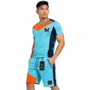 Conjunto de Verano Cómodo para Hombre con Camiseta de Manga Corta de Tela Transpirable y Pantalones Cortos Deportivos para el Uso Diario Activo - Product Image 6
