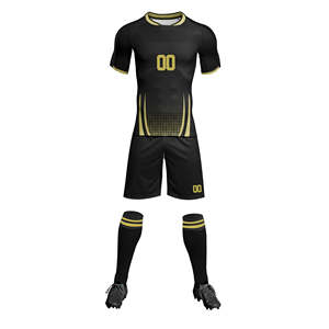 Tenue de football la plus vendue : Maillot et short de football personnalisés pour hommes, uniforme de haute qualité en polyester, design vert - Product Image 1
