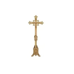 Crucifix mural traditionnel en laiton avec figurine de Jésus, décoration intérieure pour salon, église, utilisation comme croix. - Product Image 5