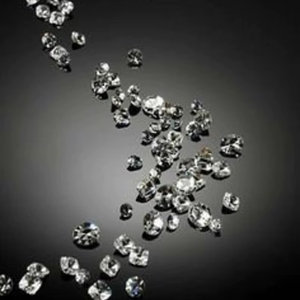 Diamants de laboratoire bruts de 3,1 à 3,5 mm, taille brillant, couleur DEF blanche, clarté VVS1, par carat, excellente taille, prix de gros - Product Image 1