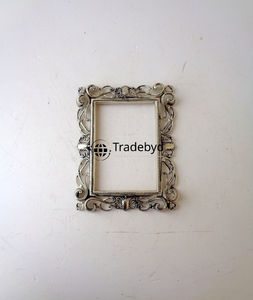 Cadre photo décoratif en métal, accent de table élégant par Tradebyd - Product Image 5