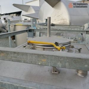 1050L Stainless Steel IBC Container (V4A) | Industrial Bulk Storage Tank with PLC Motor & <b>Engine</b> <b>Model</b> 9380 - Product Image 4
