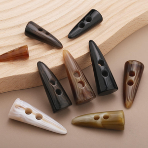 Botones de Resina Imitación Cuerno de Búfalo para Abrigos de Mujer, Botones Decorativos para Abrigos al por Mayor - Product Image 4