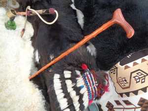 Bastón de Madera Moderno, Ecológico y Hecho a Mano, con Tallado Personalizado y Acabado Pulido, para Hombres y Mujeres - Product Image 5