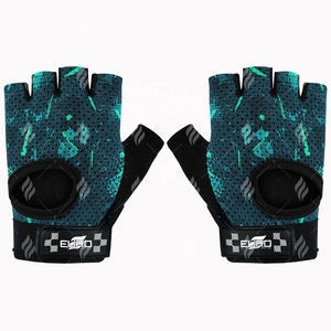 Gants d'entraînement de fitness de qualité supérieure pour la musculation en salle de sport avec tissu absorbant la transpiration et fermeture sécurisée du poignet - Product Image 4