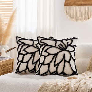 Coussin décoratif doux de style scandinave, accent moderne nordique pour canapé, chambre et salon - Product Image 4