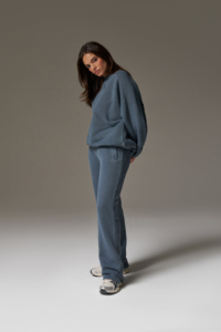 Sudadera Oversize de Cuello Redondo para Mujer, Manga Larga, Color Sólido, Tejido de Algodón y Fibra de Bambú, Transpirable, para Otoño - Product Image 5