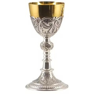 Cáliz de Metal Hecho a Mano para la Sagrada Comunión, Copa para Celebraciones Religiosas Cristianas - Product Image 2