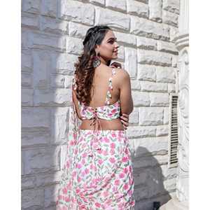 Sari en mousseline de georgette rose floral, doux, durable, toutes saisons, élégant, imprimé, à volants, style Bollywood, séchage rapide - Product Image 1