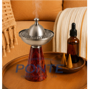 Quemador de Incienso Árabe de Metal de Lujo con Acabado Plateado Vintage y Base de Resina Roja, Elegante Porta Incienso Mabkhara para Decoración del Hogar - Product Image 4