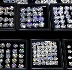 Diamant de laboratoire certifié IGI, taille brillant rond, 1,5 carat, pour les acheteurs exportateurs destiné à la fabrication de bijoux - Product Image 4