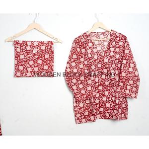 Conjunto de Pijama de Manga Larga con Cuello en V 100% Algodón Puro, Suave, Transpirable y Lavable a Máquina - Product Image 2