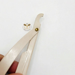 Navaja de afeitar recta plegable de acero inoxidable – Navaja de afeitar profesional para barberos con mango metálico reutilizable para uso en peluquerías - Product Image 2