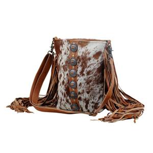 Sac à bandoulière de luxe pour femme en cuir de vachette véritable, style asymétrique, toutes saisons, de marque - Product Image 3