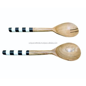 Juego de cucharas de madera de resina Lux | Utensilios de madera de mango hechos a mano con asas de resina de primera calidad para cenas elegantes y colecciones de regalos - Product Image 1