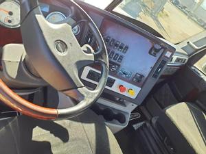 Tracteur routier diesel 6x4, camion lourd pour le transport routier, la logistique et le transport de marchandises commerciales sur autoroute - Product Image 5