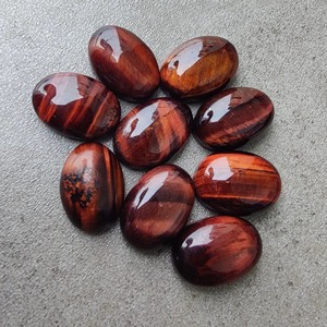 Œil de tigre rouge naturel de qualité AAA, cabochon ovale, dos plat, gemme calibrée, certifiée par un tiers - Product Image 4