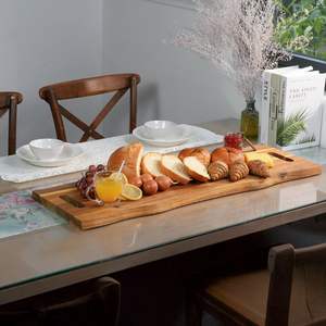 Tabla de Cortar y Servir de Madera de Acacia Premium, No Tóxica, Fácil de Limpiar, Apta para Lavavajillas - Product Image 3