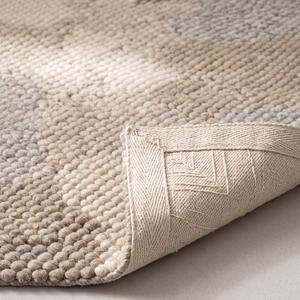 Tapis d'appoint tissé à la main beige et crème à boucles texturées avec motif abstrait et bordure à franges pour la décoration intérieure moderne - Product Image 6