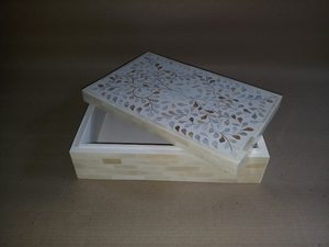 best Handwork Bone and Mother of Pearl Inlay <b>Storage</b> Box and <b>bin</b> For Jewelry With Carved Oriental Leaf Pattern Decorative Lid - Product Image 2