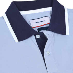 Polo de hombre con paneles geométricos multicolor 2026, estilo casual elegante, manga corta, corte ajustado, azul cielo y azul marino con ribetes acanalados - Product Image 4